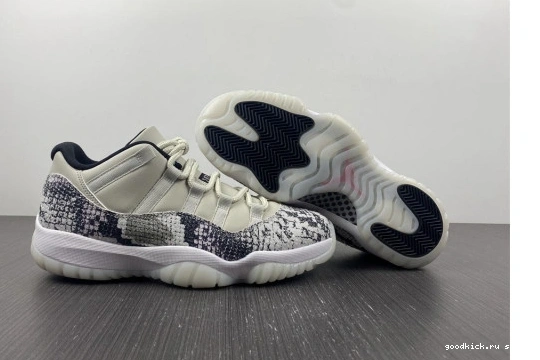 CD6847-002 Bone Snake 11 Jordan Low Light Retro CD6847-002 0424
